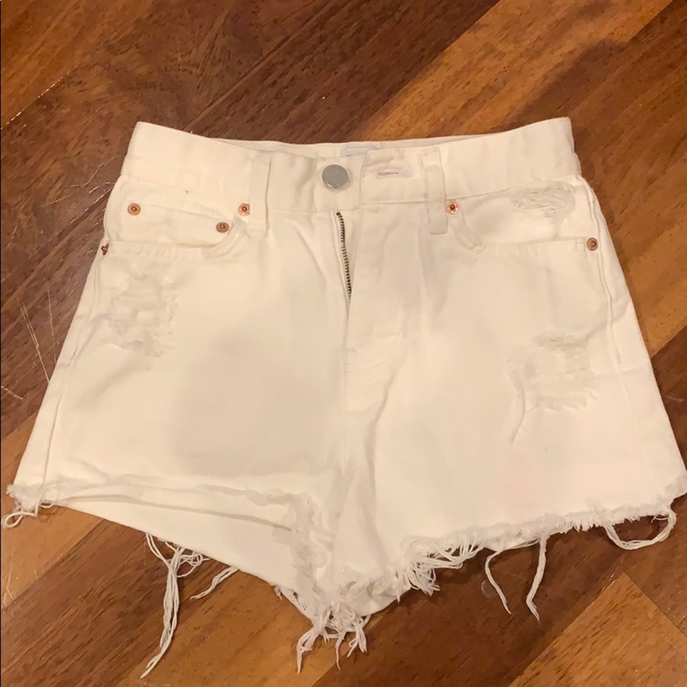 White shorts from urban outfitters